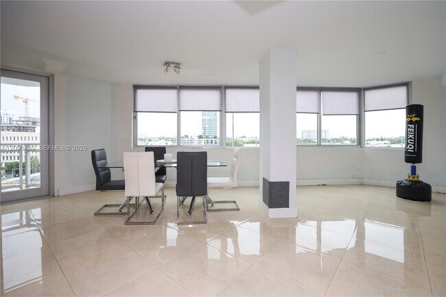 Building Photo - 7135 Collins Ave