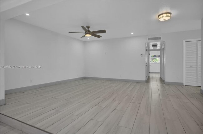 Building Photo - 17144 SW 112th Ct