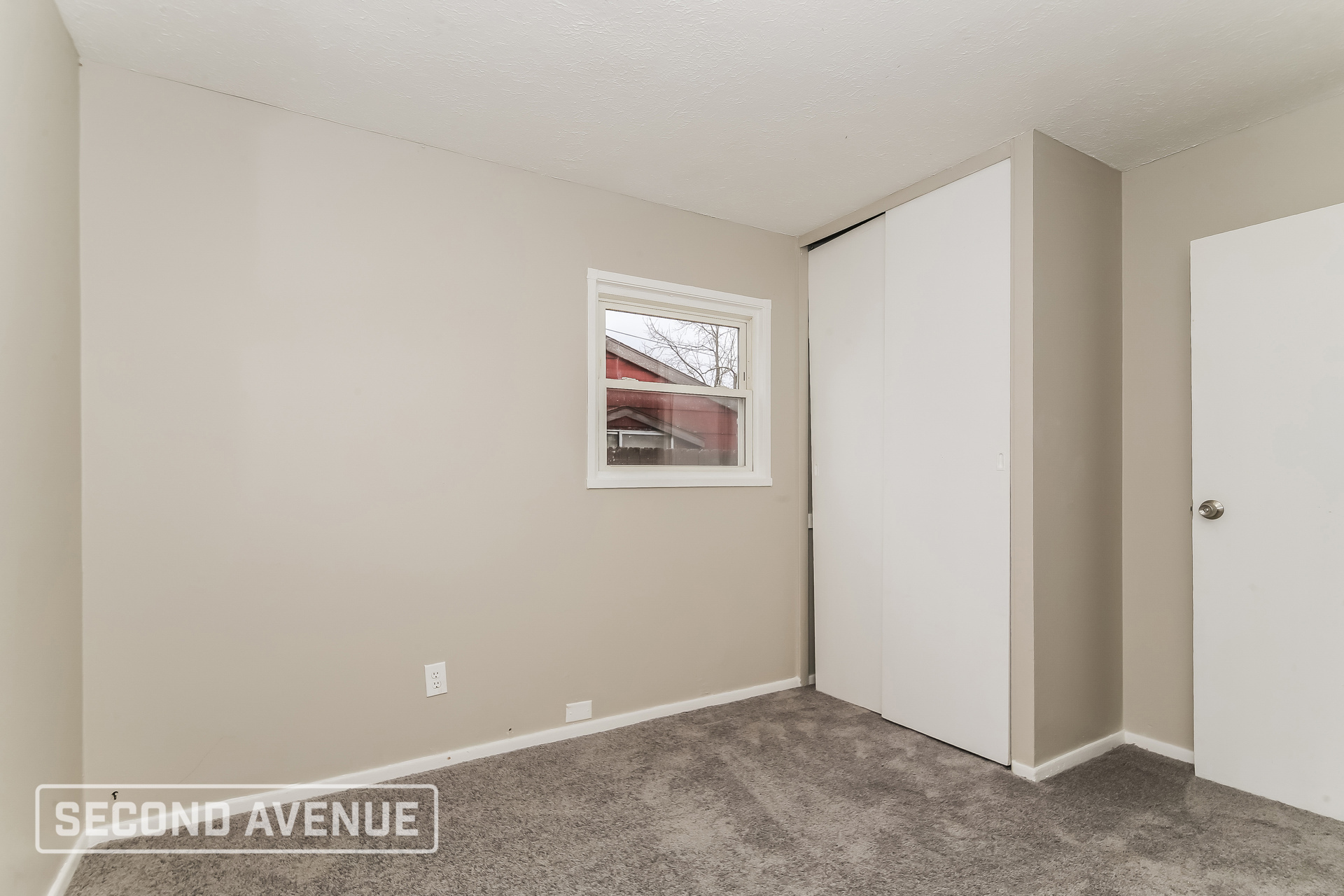 Building Photo - 403 Eberhart Dr