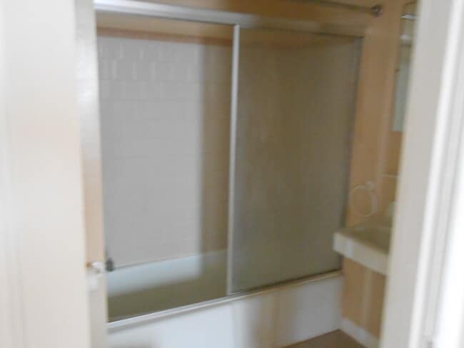 Building Photo - 2029 Windsong Dr