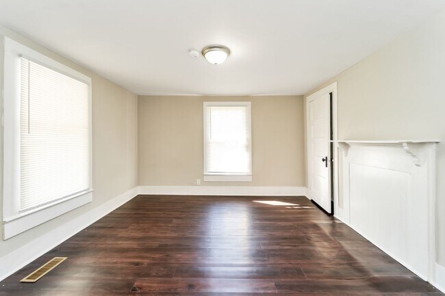 Building Photo - Hot Listing in Bessemer! 3 Beds, 2 Baths &...