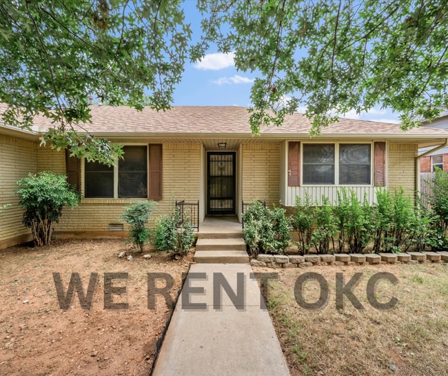 Building Photo - 3016 Shadybrook Dr