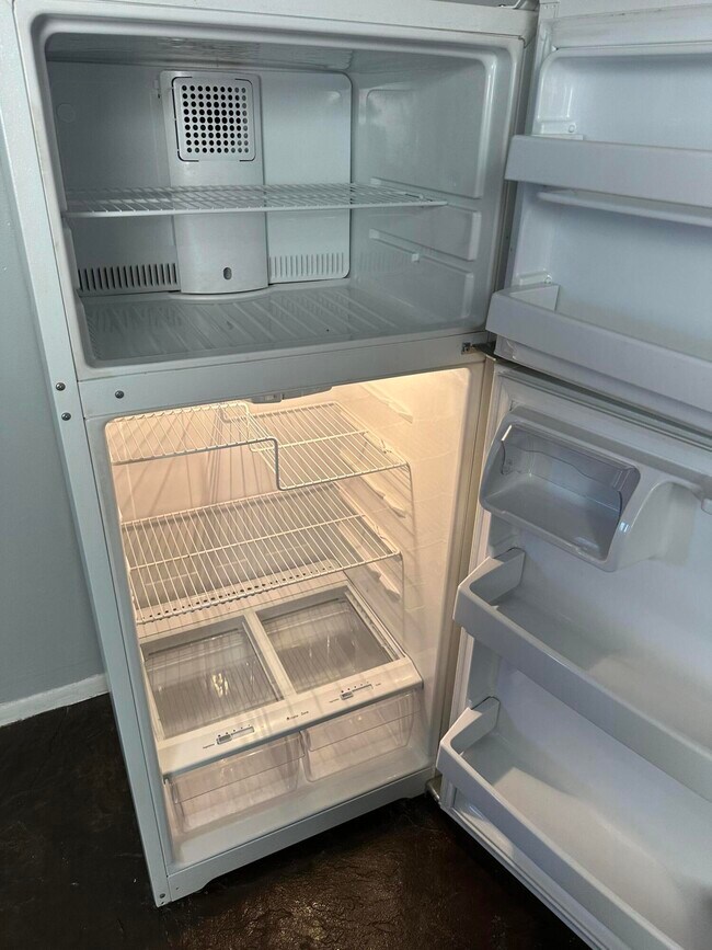 Building Photo - 705 Wilkinson Blvd