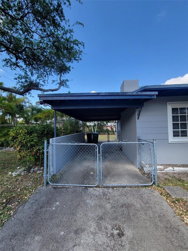 Building Photo - 8645 SW 127th St