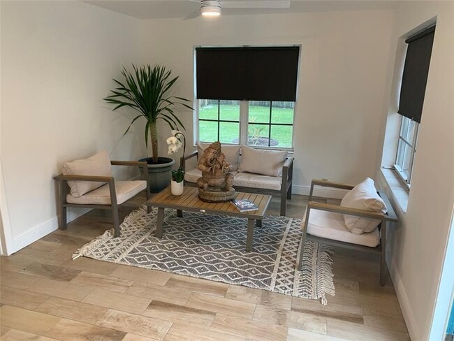 Building Photo - 1436 NE 2nd Ave