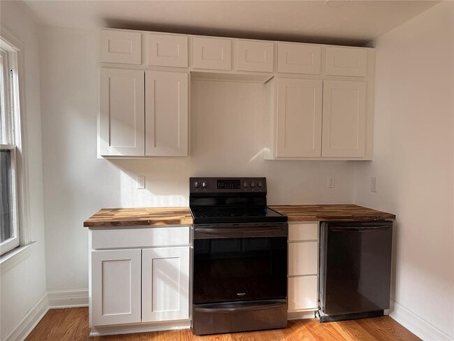 Building Photo - 415 NW 33rd St