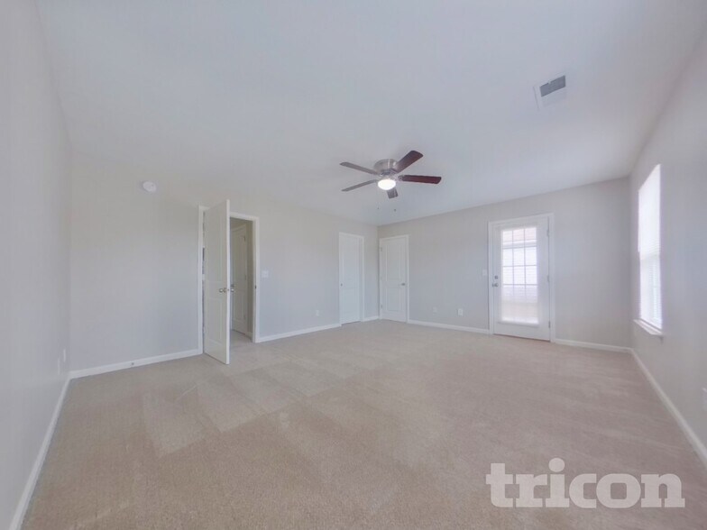 Building Photo - 344 Longfellows Ln