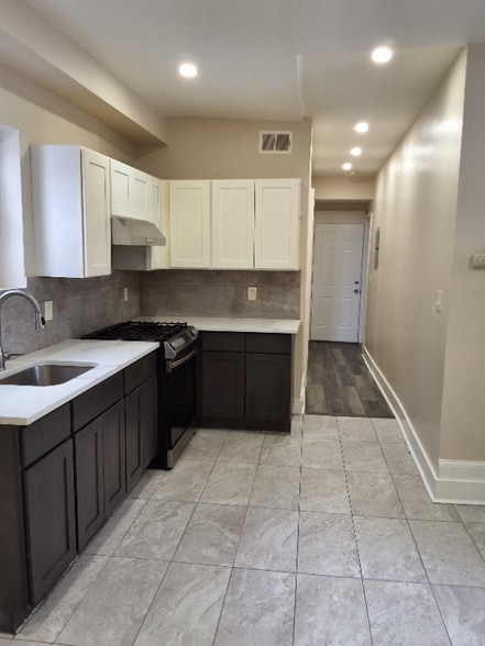 Building Photo - 55 9th Ave