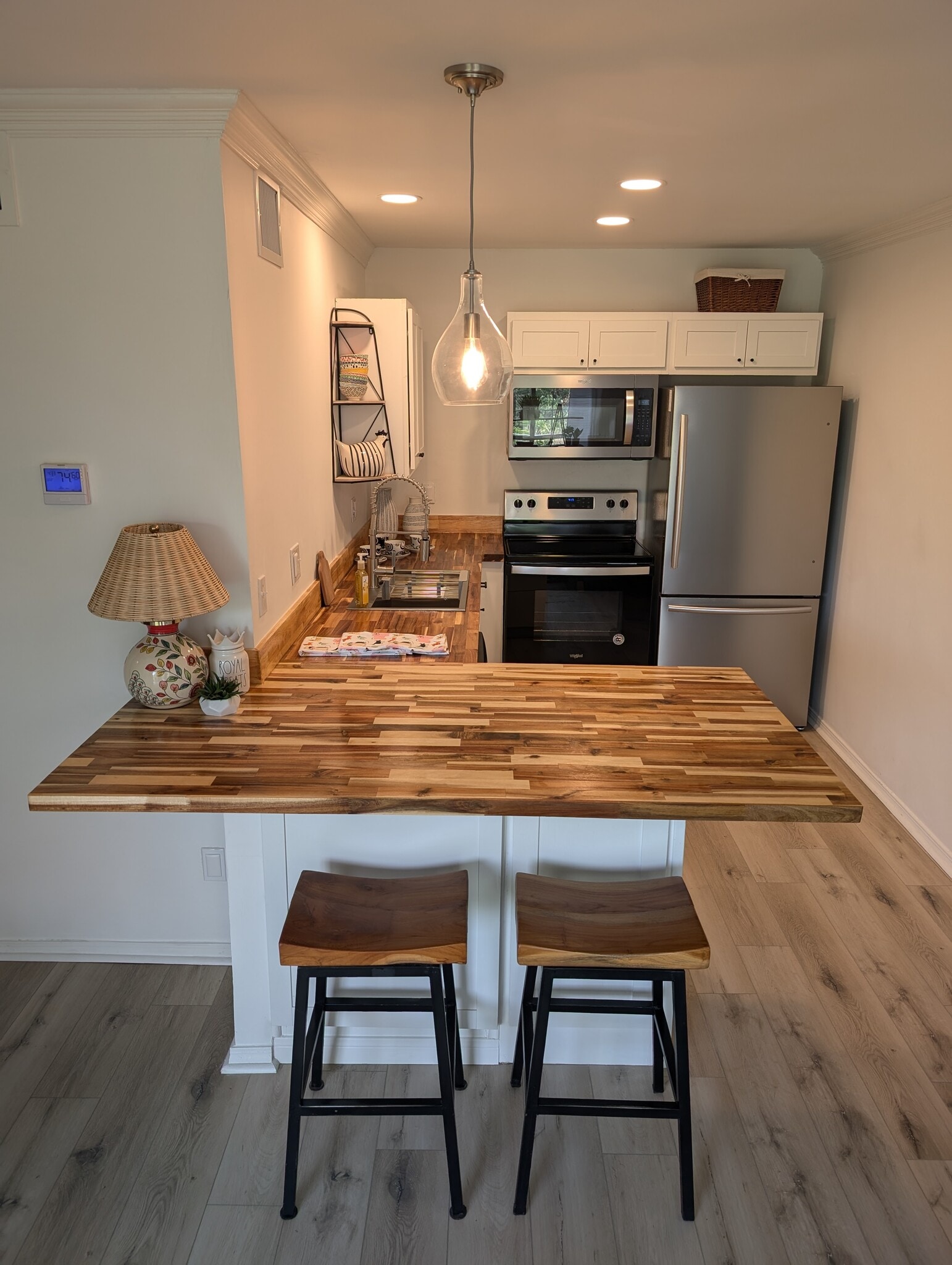 Building Photo - 18333 Roehampton Dr