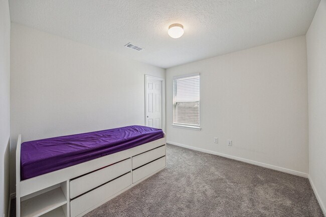 Building Photo - 25535 Cartington Ln
