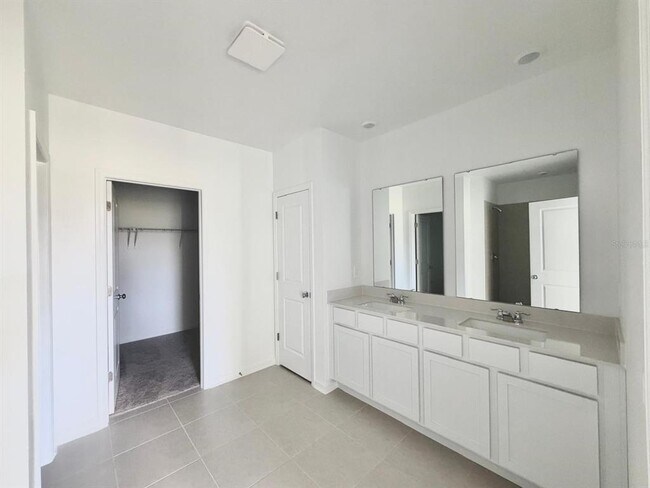 Building Photo - 4664 Golden Knight Blvd