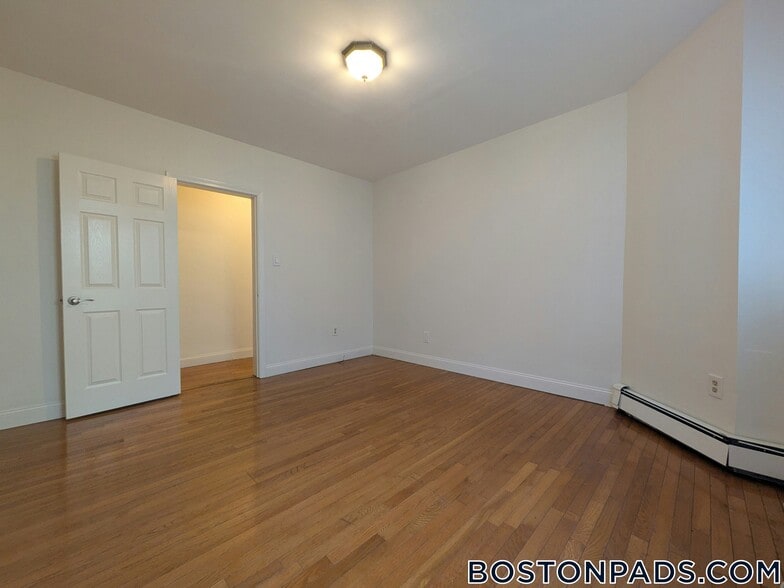 Building Photo - 184 Green St