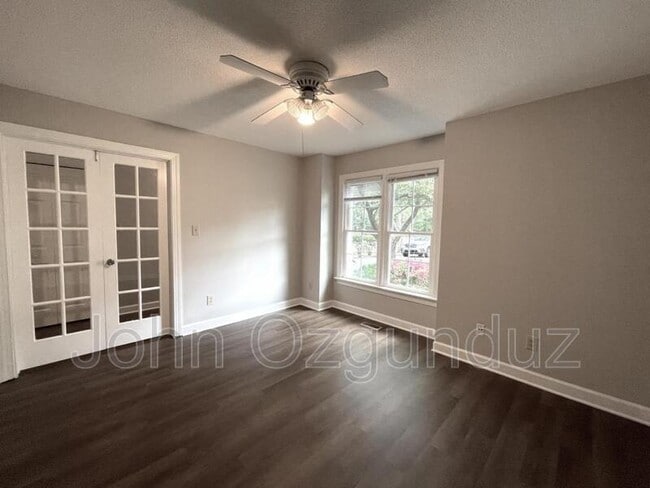 Building Photo - 5108 Sinclair Dr