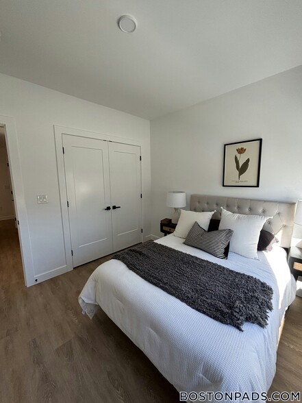 Building Photo - 199 Gardner St