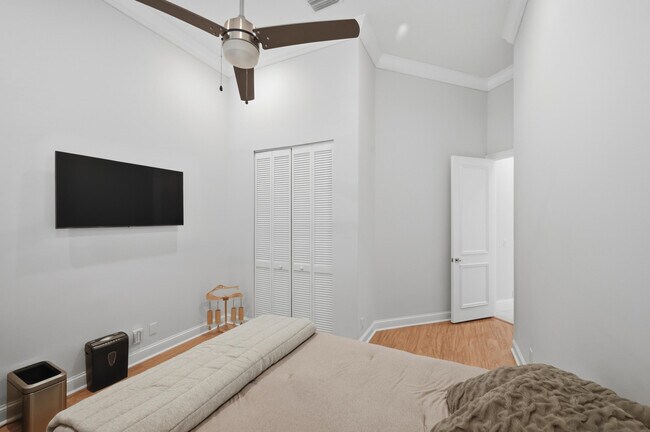 Building Photo - 5006 NW 24th Cir