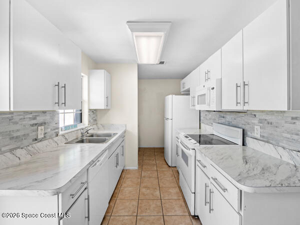 Building Photo - 121 Franklyn Ave