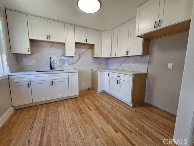 Building Photo - 1115 N Louise Dr