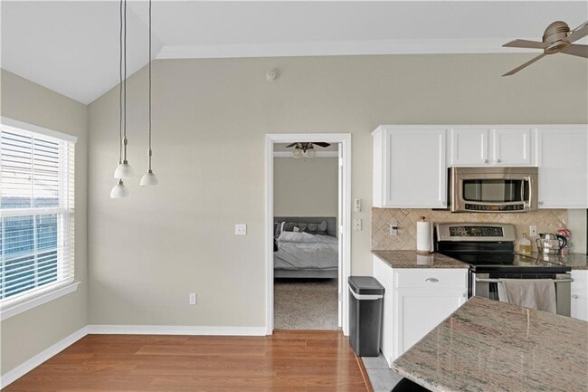 Building Photo - 808 Emerald St