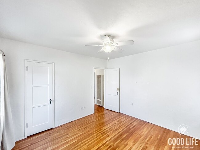 Building Photo - Beautiful 2B 1BA Home in University Height...