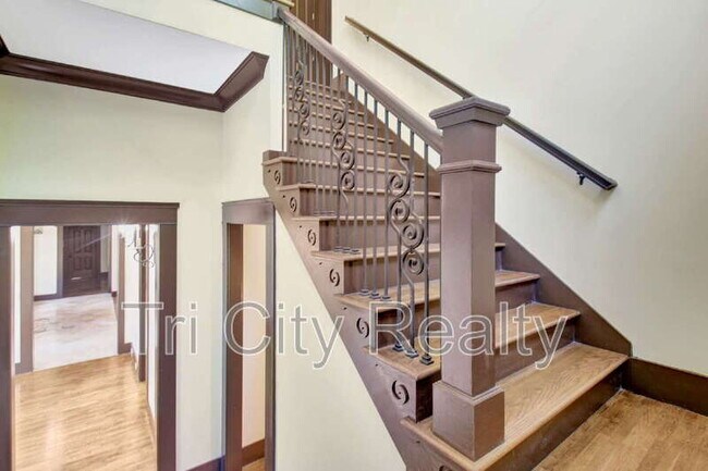 Building Photo - 250 Moss Creek Walk