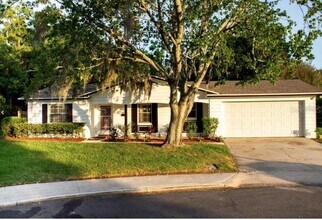 Building Photo - 2734 Fireside Ct