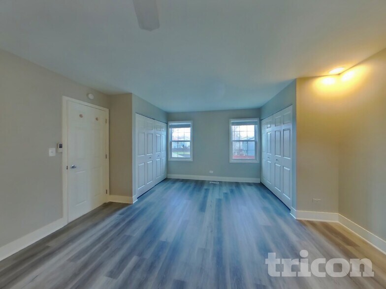 Building Photo - 1665 Trafalgar Ln