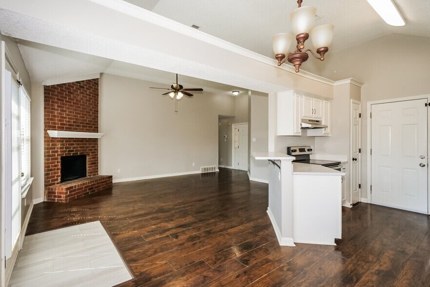 Building Photo - 6931 Gallop Dr