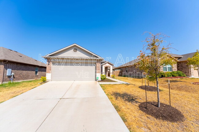 Building Photo - 5828 Roderick Dr