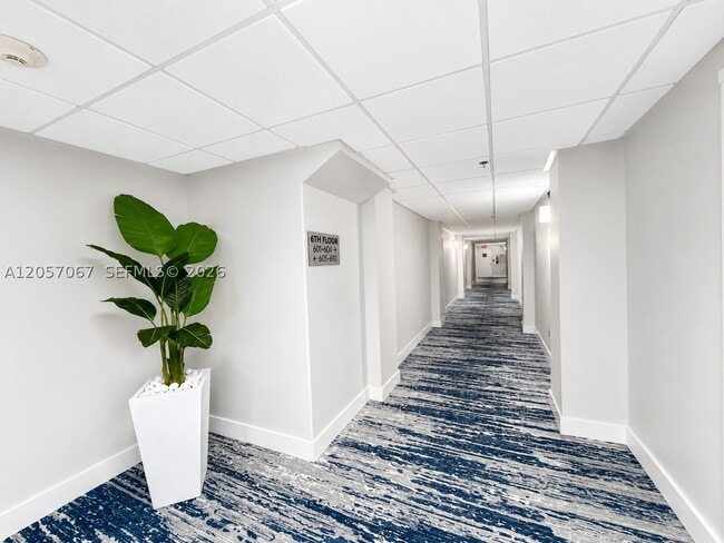 Building Photo - 3221 S Ocean Blvd