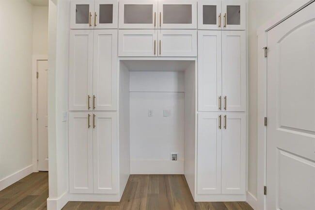Building Photo - 7901 Behr Dr
