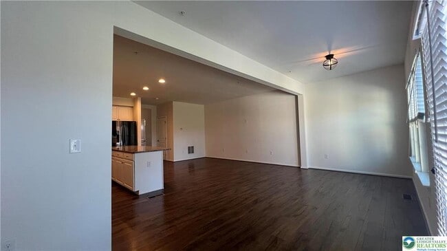 Building Photo - 1156 Westminster Dr