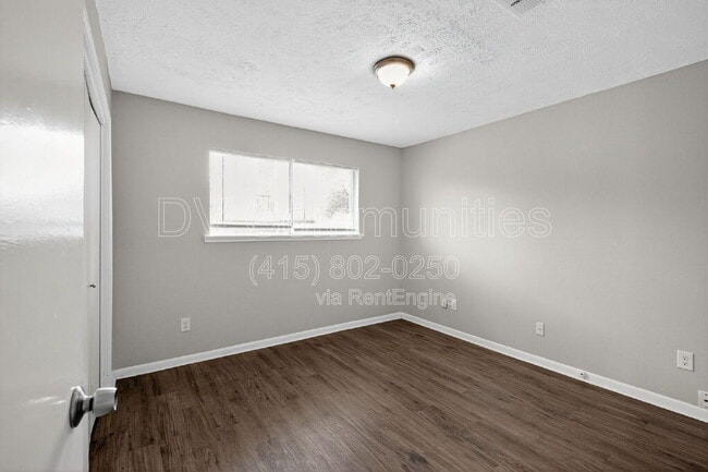 Building Photo - 7922 Coolgrove Dr