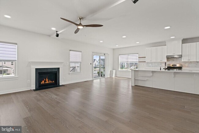 Building Photo - 7550 Mint Springs Ct