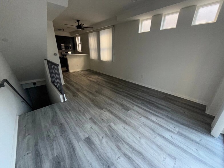 Building Photo - 4638 Sepulveda Blvd