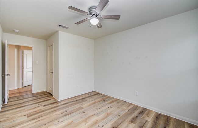 Building Photo - 1315 Diamond Drape Dr