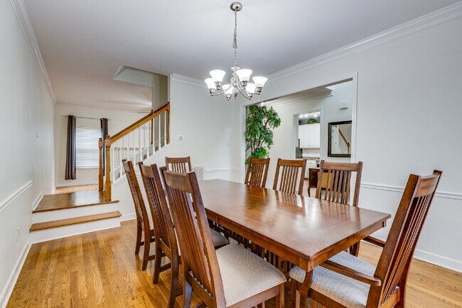 Building Photo - Spacious Spring Hill Rental in Sought-After Wades Grove Community