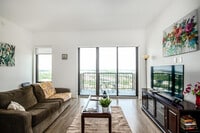 Building Photo - 2002 Holcombe Blvd