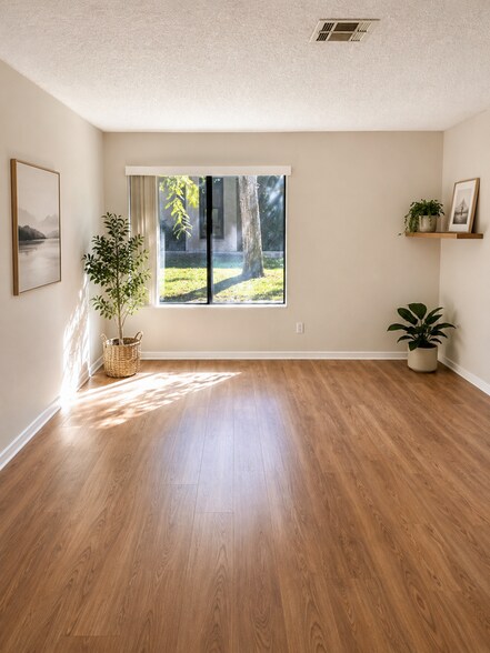 Building Photo - 48973 Canyon Crest Ln