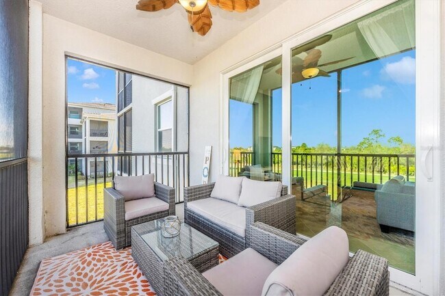 Building Photo - 12240 Wellen Golf St