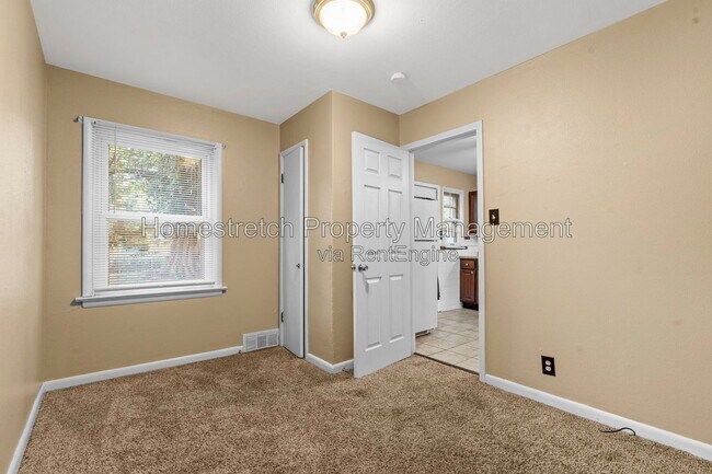 Building Photo - 8253 Frost Ave