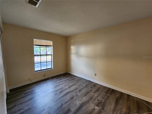 Building Photo - 2529 NW 62 Pl