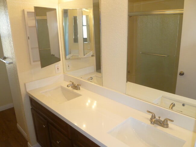 Building Photo - 29500 Landau Blvd