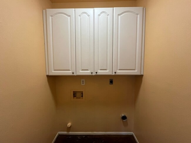 Building Photo - 7339 Hunters Land