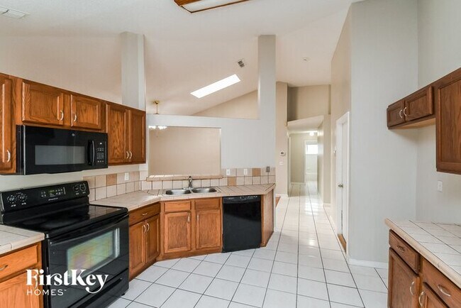 Building Photo - 3500 Wentworth Cir W