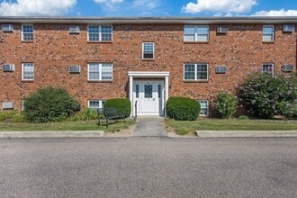 Building Photo - 91 Pleasant St