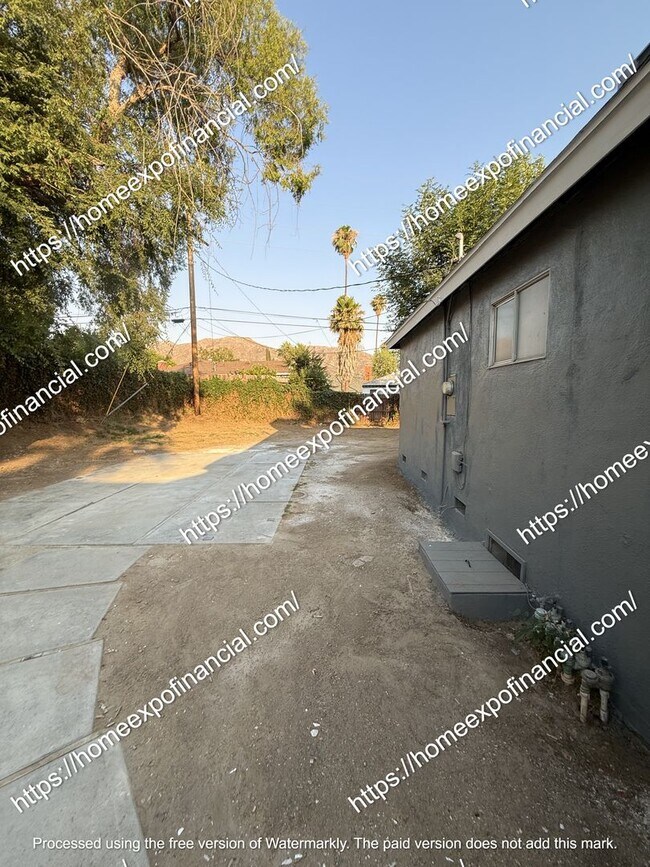 Building Photo - Nice Home For Rent
