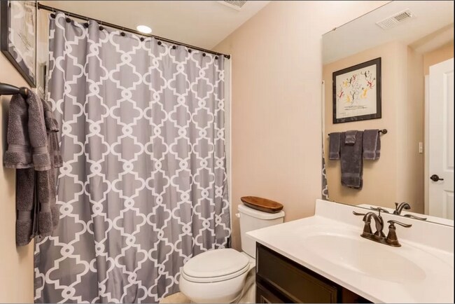 Building Photo - 232 Pebble Beach Ct