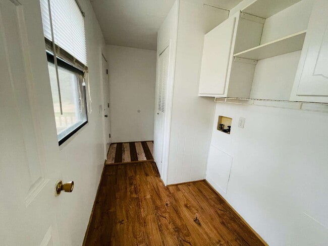 Building Photo - 3 BR, 2 BA doublewide in Pikeville school district