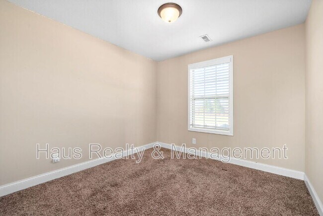 Building Photo - 112 Sycamore Hill Dr
