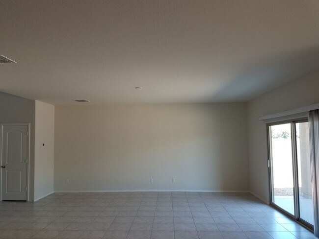 Building Photo - Four Bedroom home for rent in Magma Ranch for under $2000.00